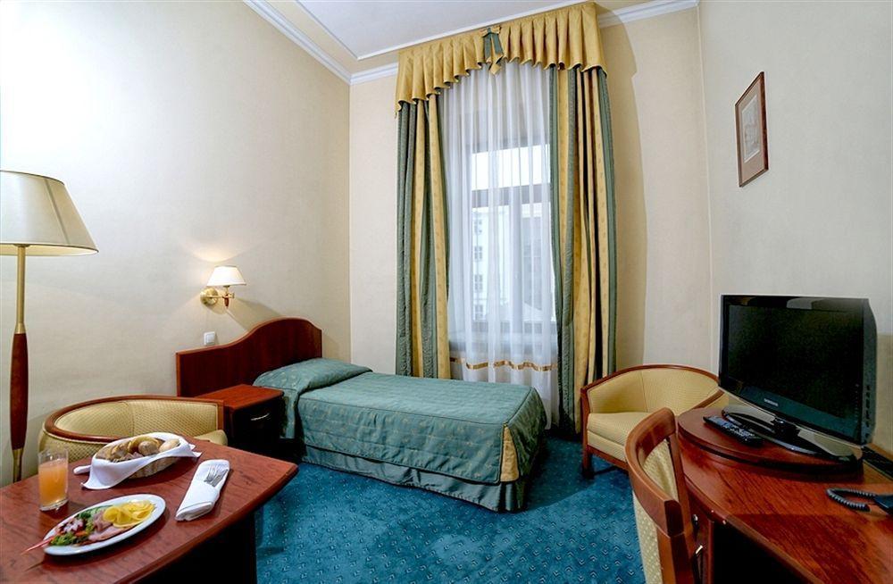 Hotel Palace Europa Lublin Kültér fotó