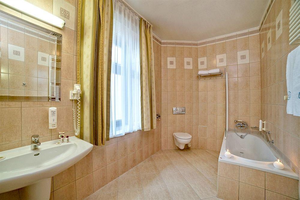 Hotel Palace Europa Lublin Kültér fotó